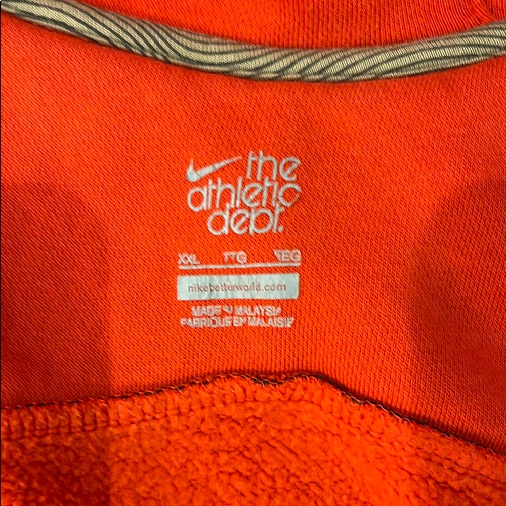Nike Red and Black Full-Zip Hoodie - Picture 5 of 7